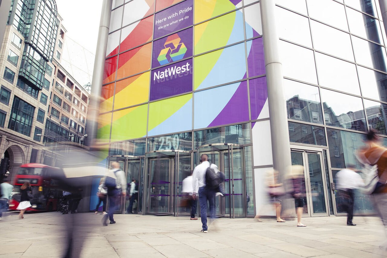 NatWest CEO'su banka vergilerine direniyor