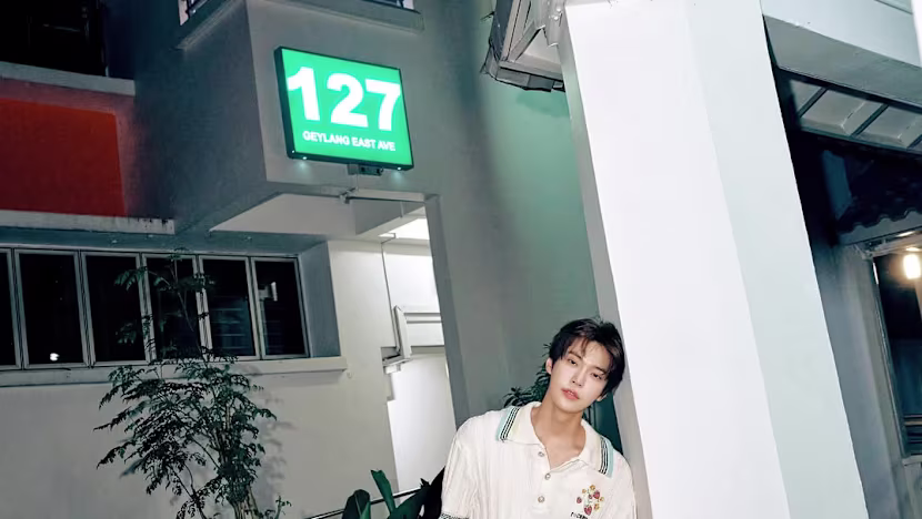 NCT'den Doyoung'un Yeni Video Serisi Singapur'da Çekildi