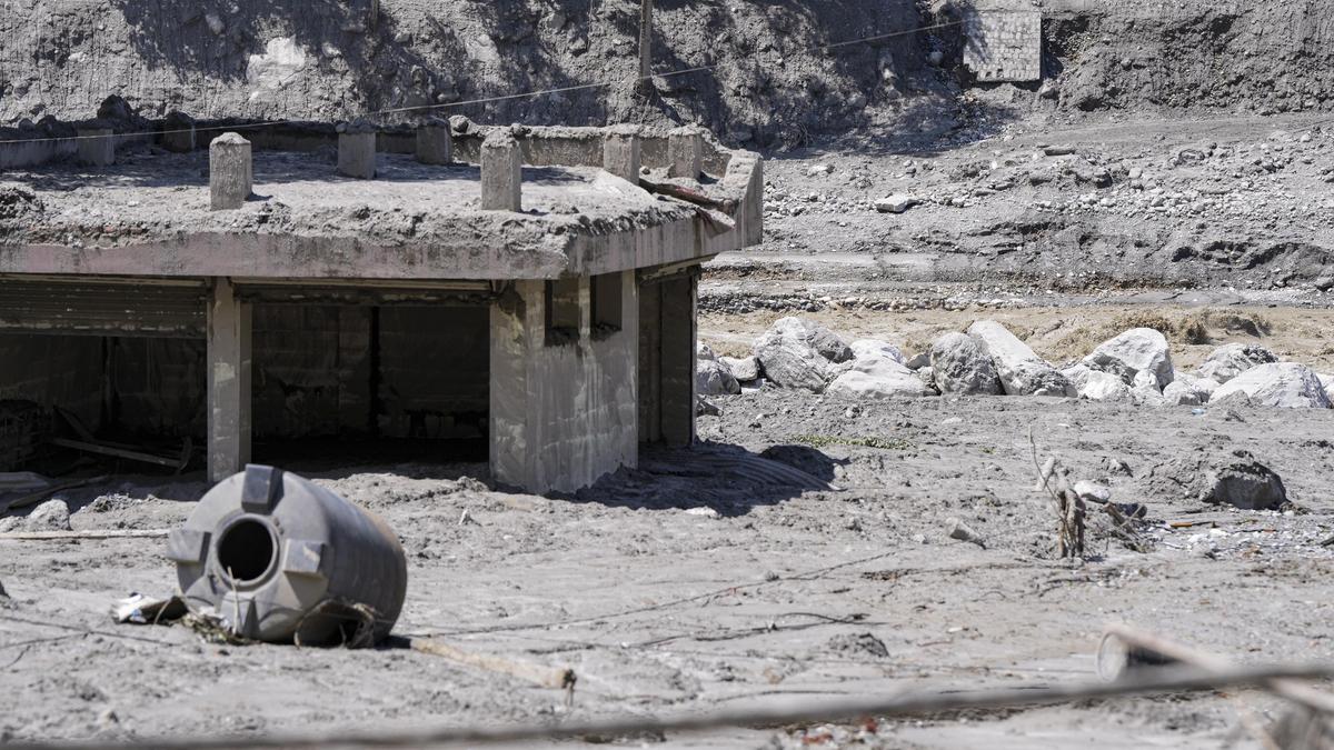 Nepal'de Bhote Koshi Nehri'nde Yeni Göl Tehlikesi: Sel Riski Sürüyor