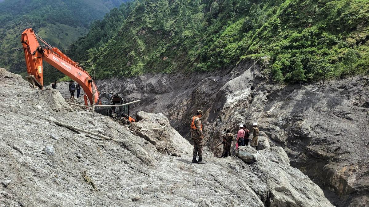 Nepal'de Chilime Tüneli Kurtarma Operasyonu Son Aşamada