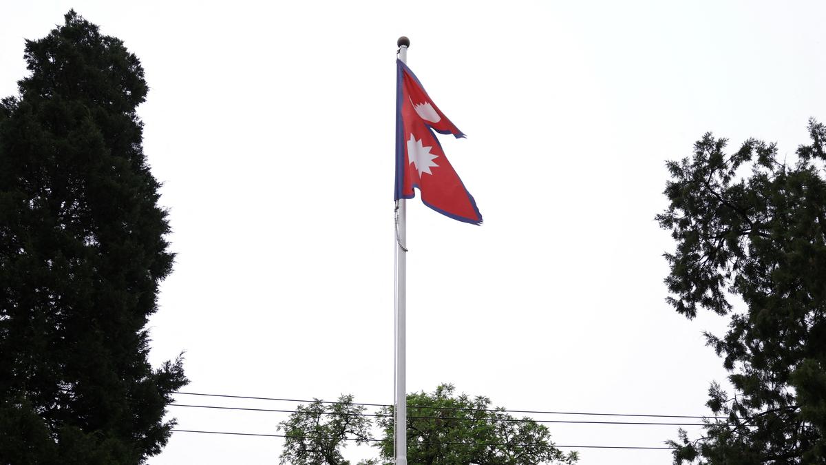 Nepal'de Hindistan Sınırında Sokağa Çıkma Yasağı Süresiz Uzatıldı