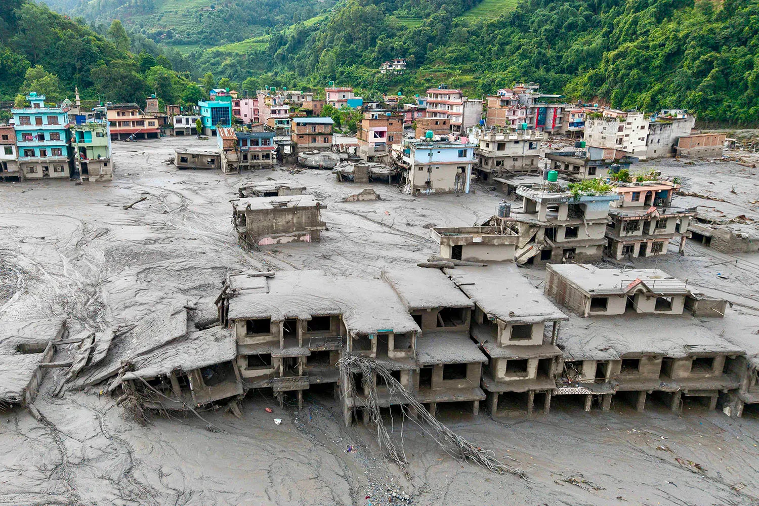 Nepal, İklim Değişikliğinin Bedelini Ödüyor