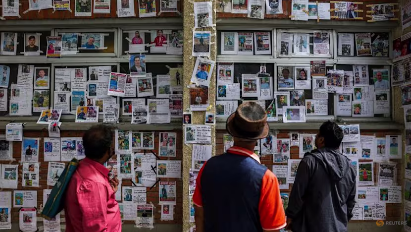 Nepal'de Kaybolan Turistler İçin Aileler Ülkeye Akın Etti