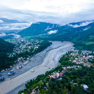 Nepal'de 'ansızın' gelen ölümcül selin nedeni ne