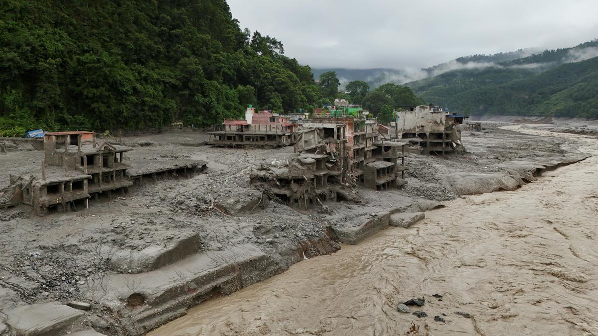 Nepal'deki 'Felaket' Sel Buzul Çökmesinden Kaynaklandı: USGS