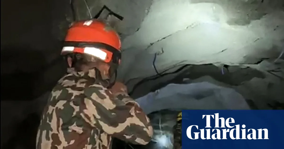 Nepal'de sel felaketi: 11 hidroelektrik tünelinde mahsur kalan işçiler için kurtarma seferberliği