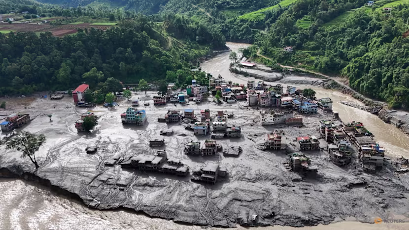 Nepal'deki sel felaketinde kayıplar arasında 700 yabancı, Çin'e sıçradı