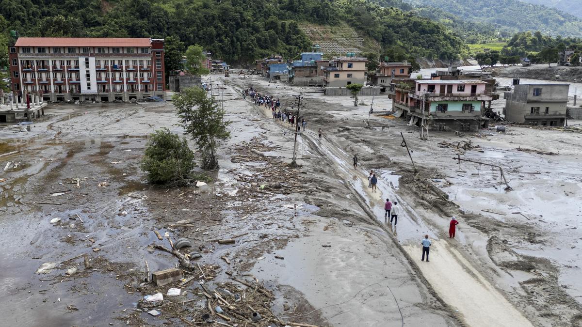 Nepal'de sel felaketinde ölü sayısı 359'a yükseldi