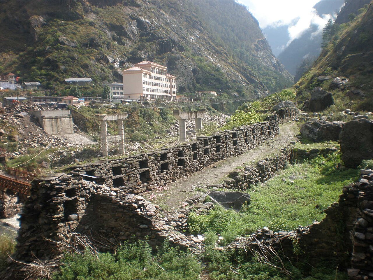 Nepal'de sel felaketi: Rasuwa vadisi sular altında