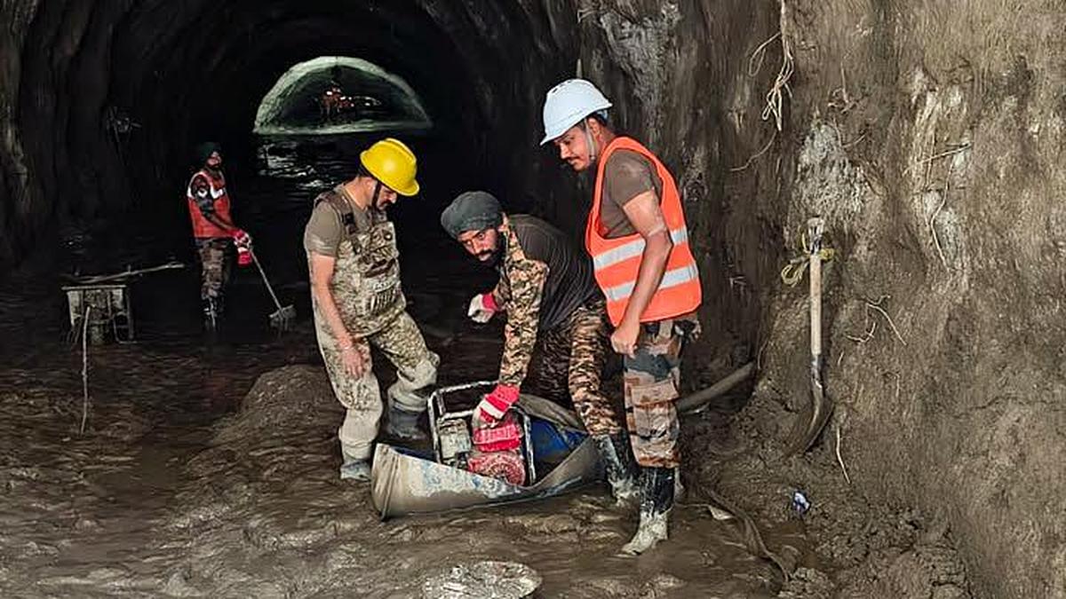 Nepal'de Tünel Kurtarma: Eşi Görülmemiş Zorluk