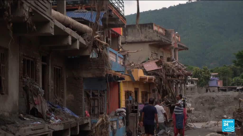 Nepal ve Çin'de sel felaketi: Ölü sayısı 750'ye yükseldi