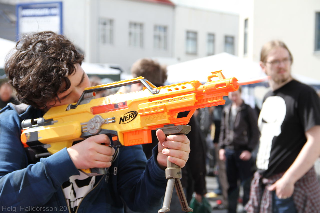 Nerf Silahı Gözüne İsabet Eden Kadının Görme Yetisi Tehlikede