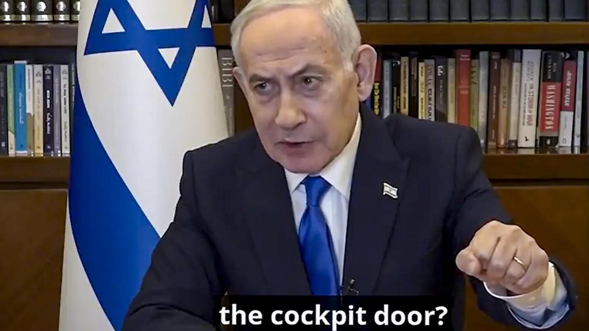 Netanyahu, FlyDubai pilotu Smit Machchhar'ı 'dünya kahramanı' ilan etti
