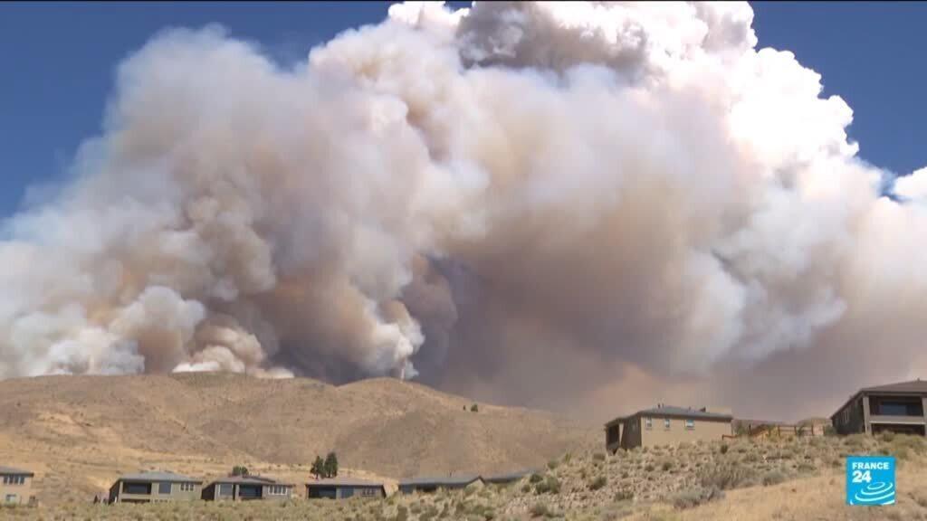 Nevada'da yangın felaketi: 14 bin kişi tahliye edildi