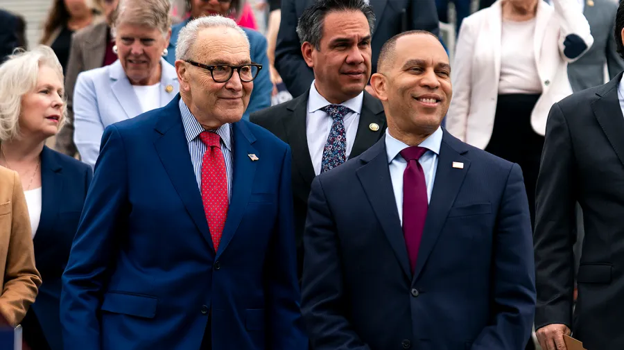 New York Demokratlarından 2028'de 4 sandalye hedefleyen seçim haritası hamlesi
