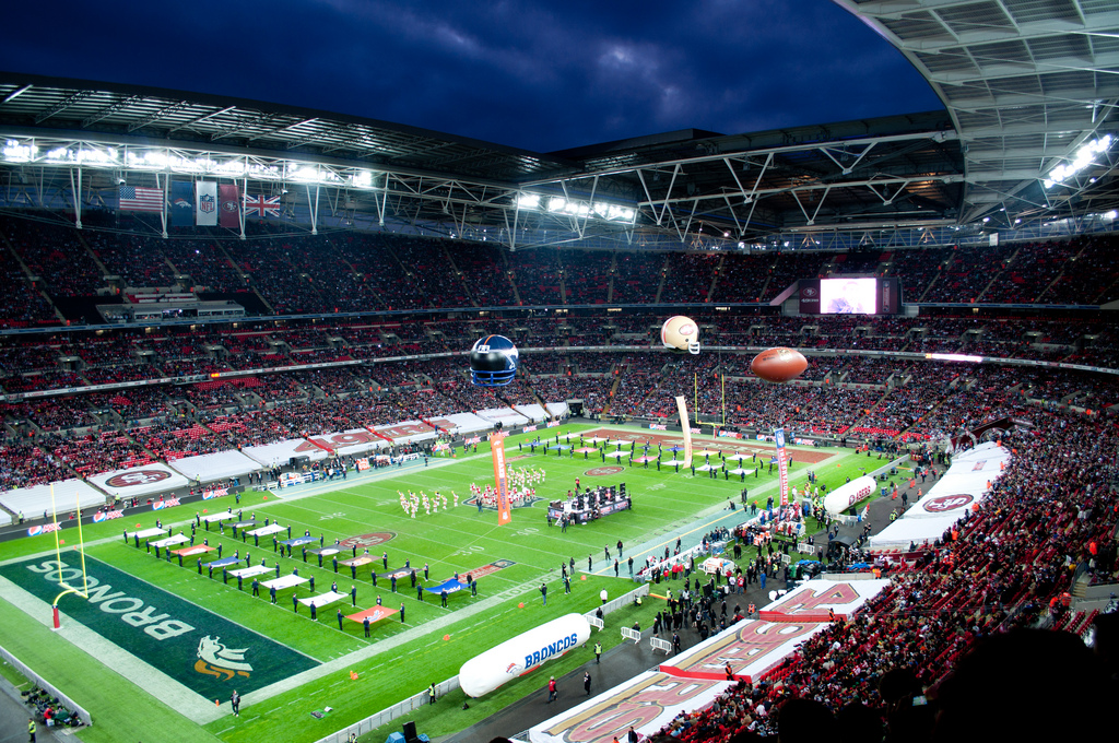NFL'nin Fransa protestolarına rağmen maç kararı tepki çekti