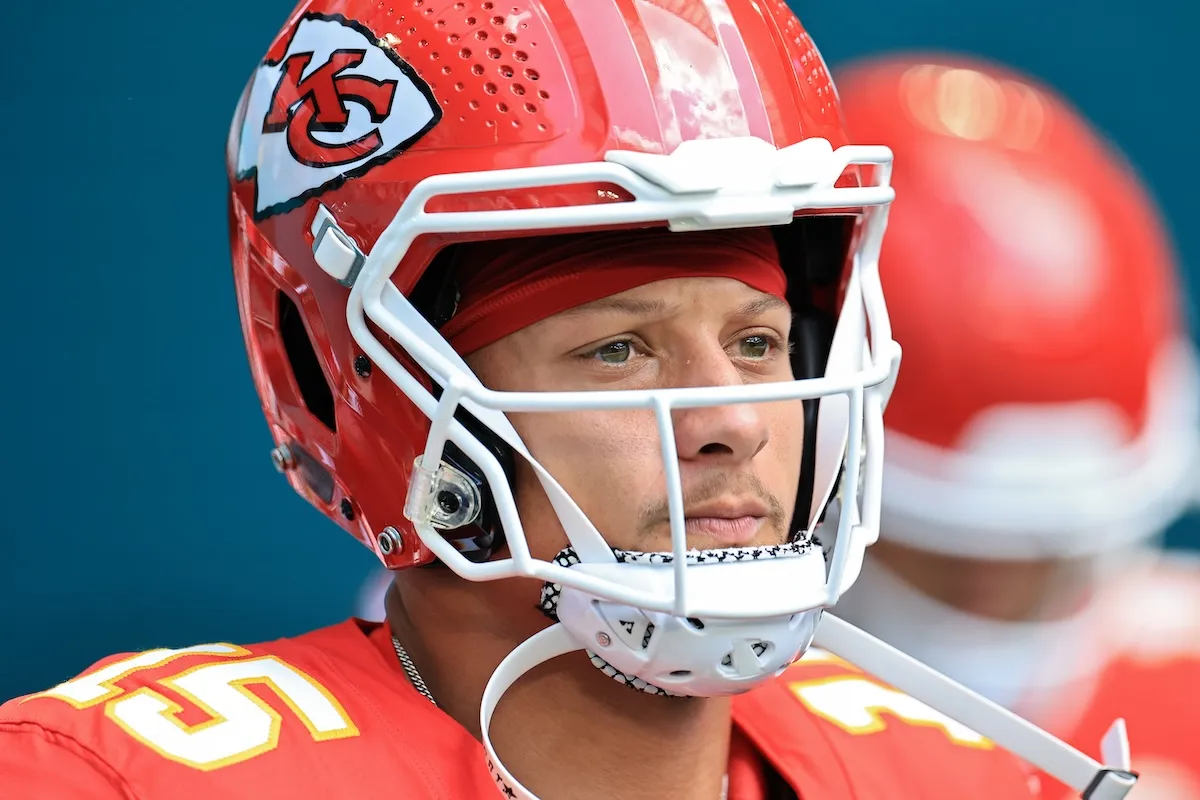 NFL Taraftarları Hakemleri Mahomes Kayırmakla Suçladı
