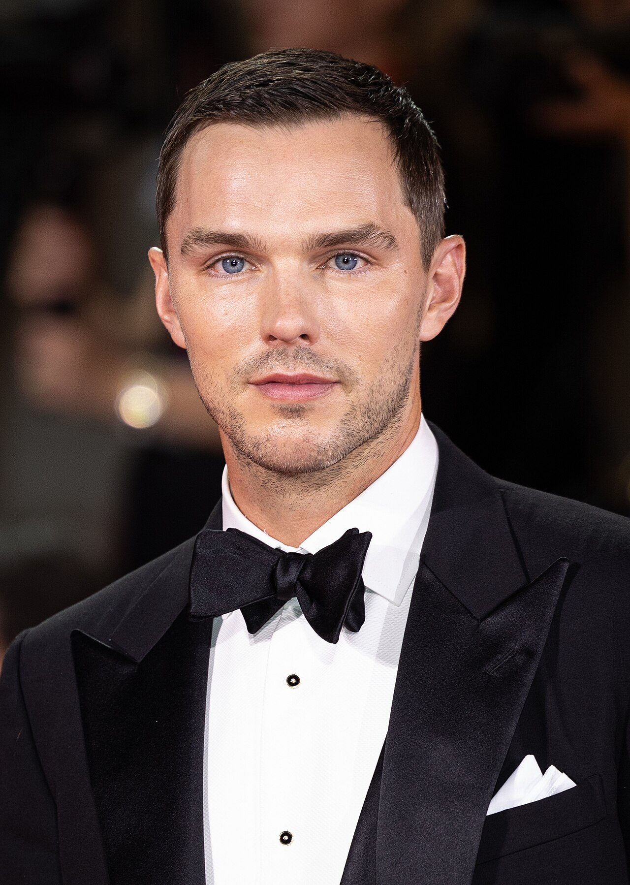 Süpermen yıldızı Nicholas Hoult, L.A.'deki evini 2.2 milyon dolara zararına sattı