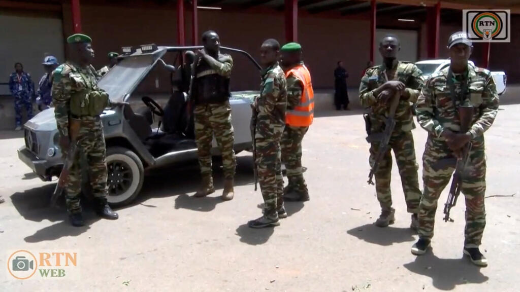 Nijer'deki Niamey Havalimanı Saldırısı Cunta Yönetimini Sınıyor