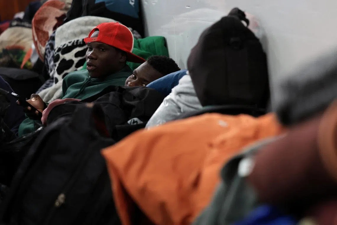 Nijeryalılar Güney Afrika'dan Geri Dönüş İçin Kayıt Yaptırıyor