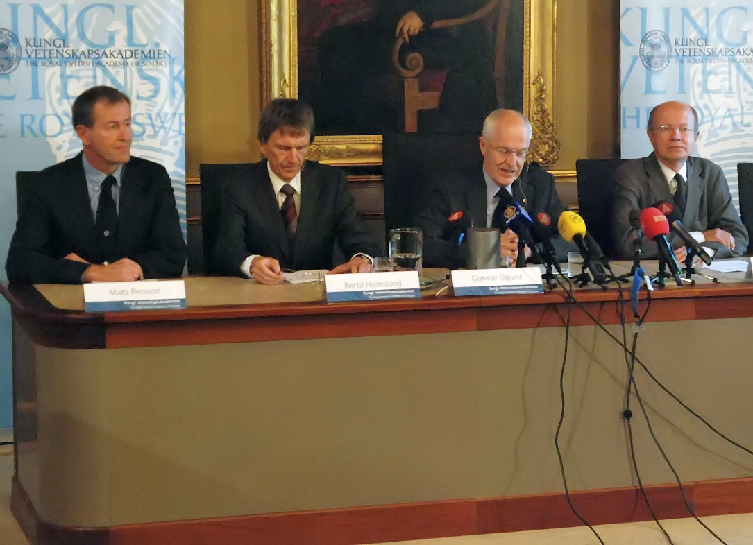 Nobel Ekonomi Ödülü Hall ve Woodford'a gitti