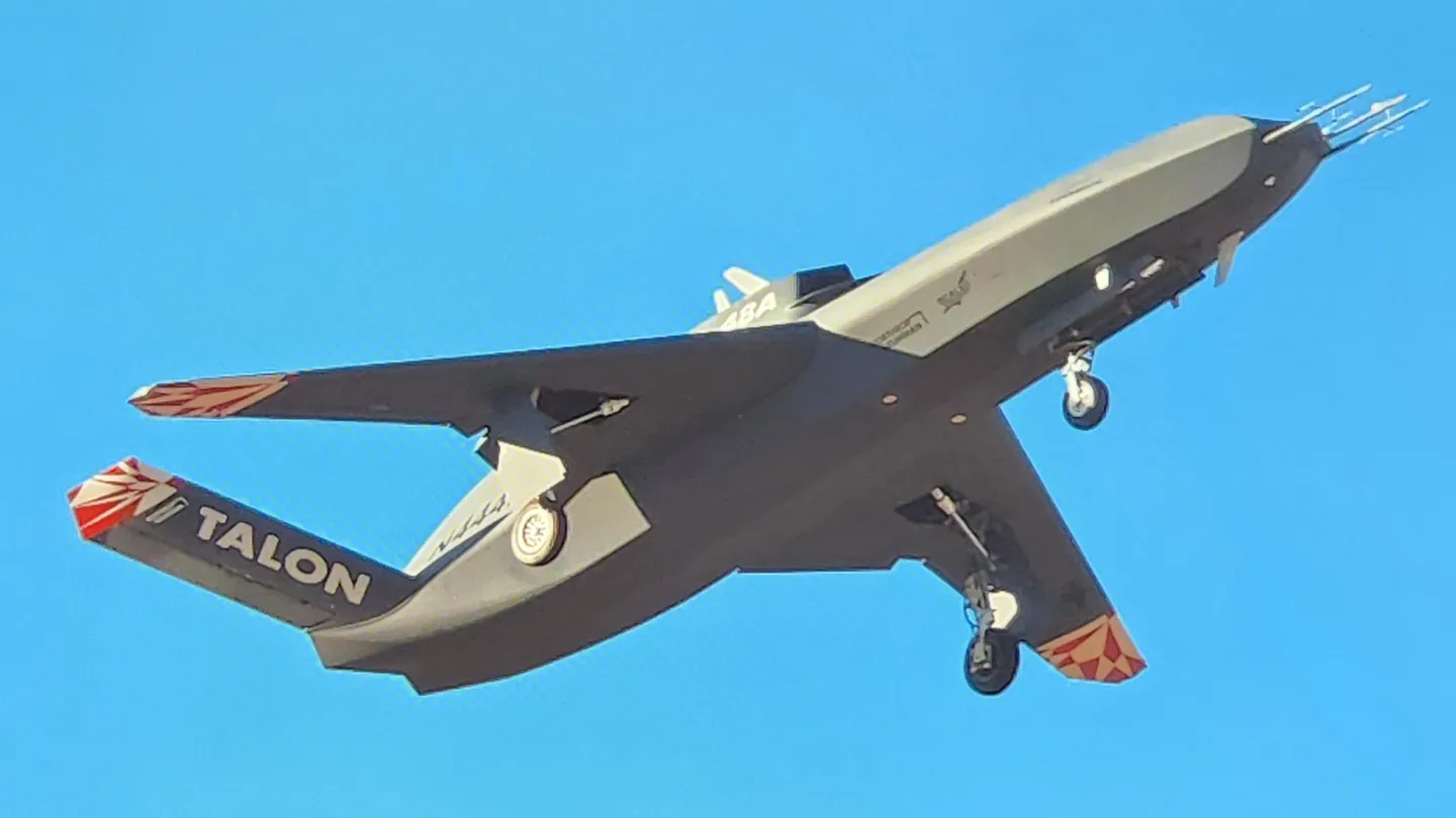 Northrop Grumman'ın Talon Blue İnsansız Savaş Uçağı Uçtu