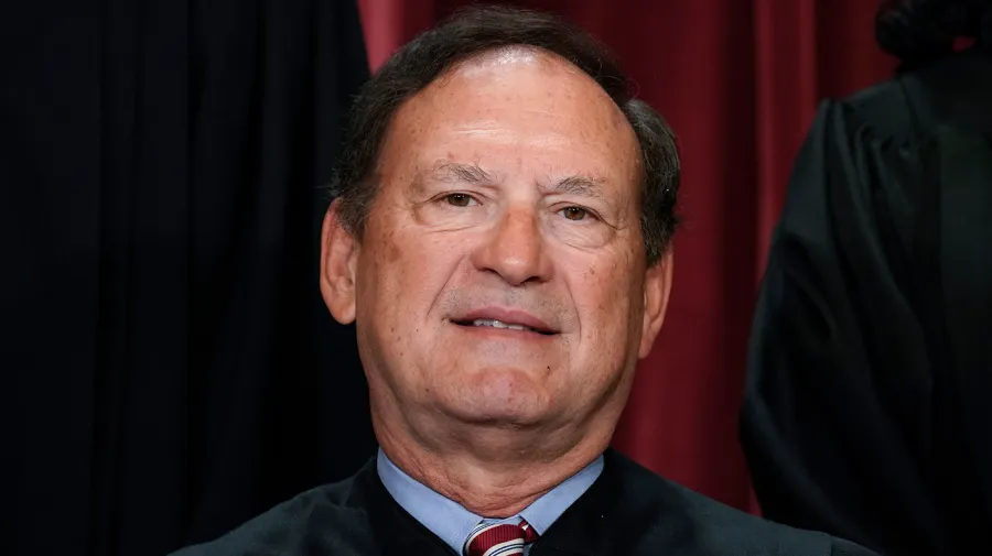 NPR'ın Alito'nun Emekliliği Haberi Geri Çekildi: Medya Krizi