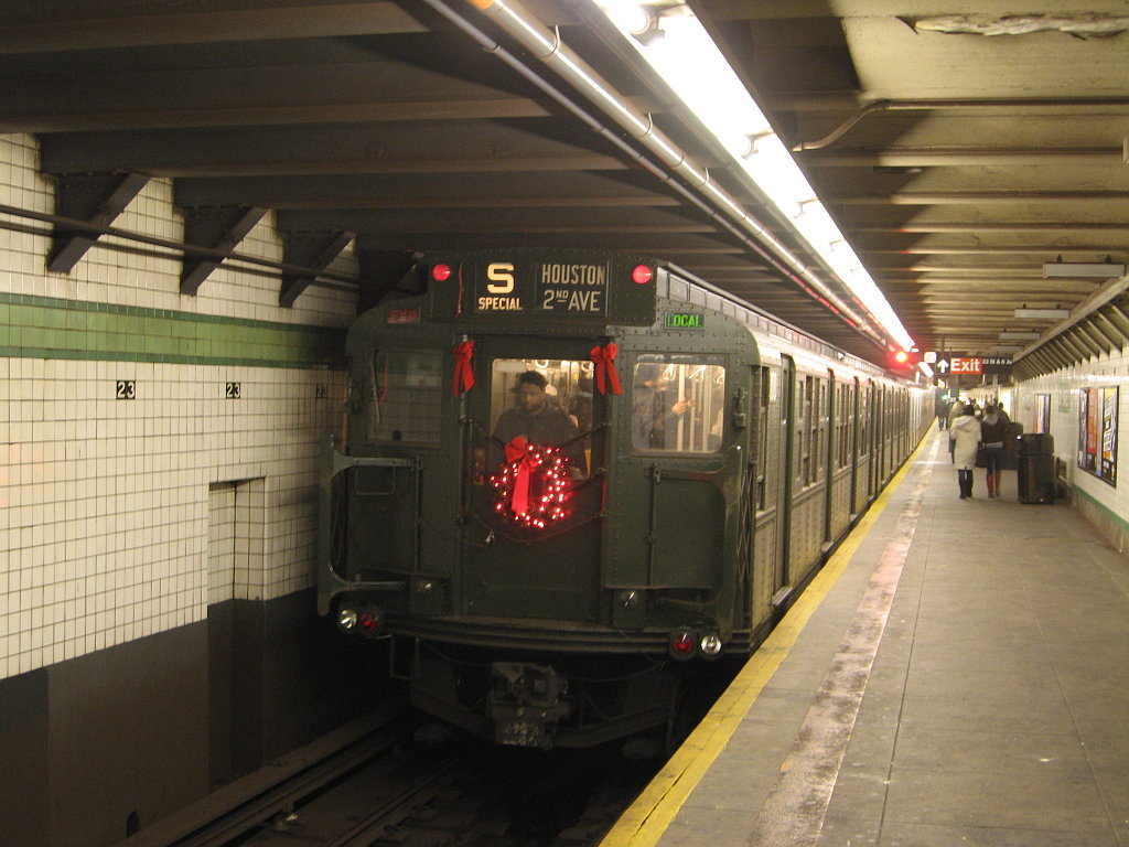 NYC Metrosunun 132 Derecelik Cehennemine Karşı Savaşan Adam