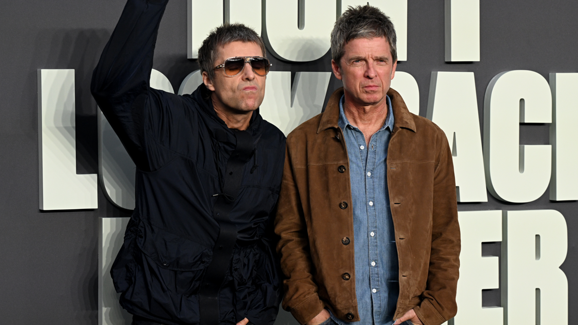 Oasis Ek Konser Duyurdu: Knebworth'te İki Yeni Gösteri