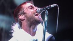 Oasis, Glastonbury 2027'de Sahne Almayacak