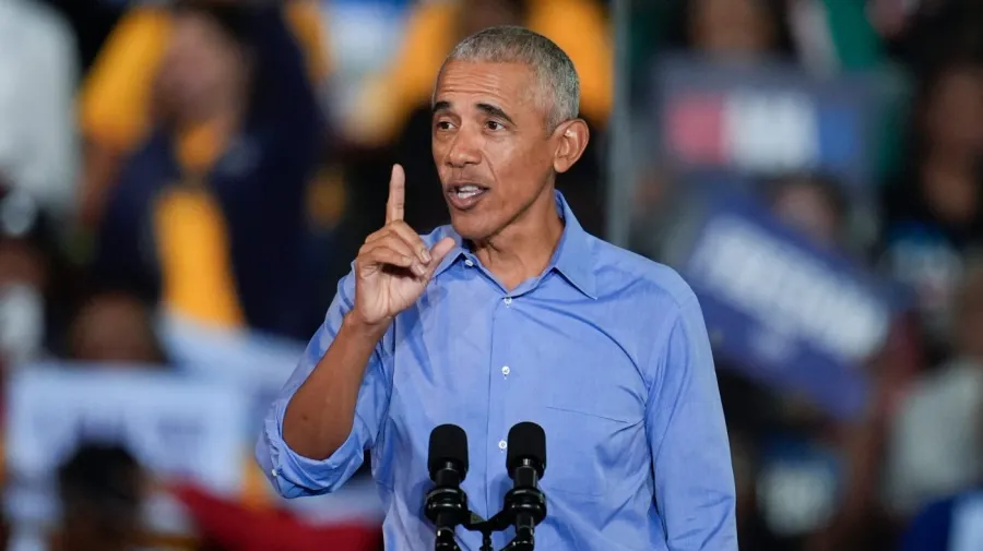 Obama, Ohio mitinginde Trump yönetimine sert eleştiriler yöneltti
