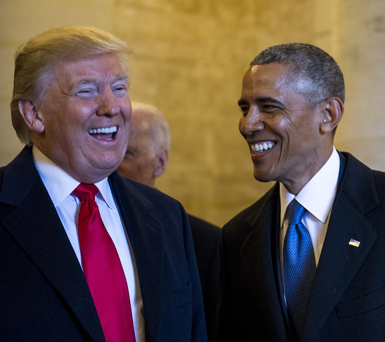 Obama: Trump'ın bana takıntısı 'tuhaf