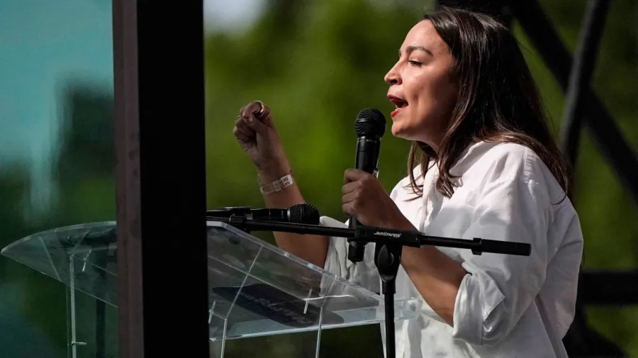 Ocasio-Cortez: TPS'li Göçmenler Sınır Dışı Edilirse İşgücü Maliyetleri Artar