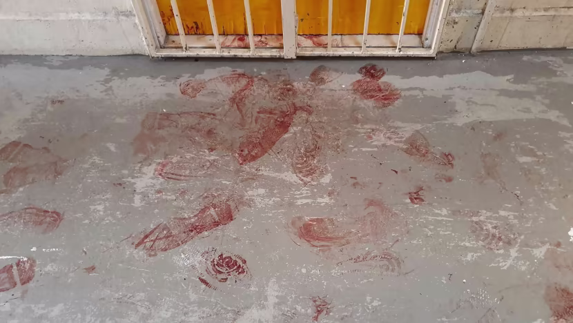 Oda arkadaşını bıçaklayıp üzerine kaynar yağ döken adama müebbet hapis