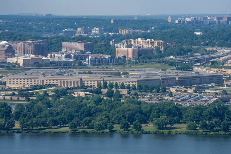 Ohio'da Uçuş Kısıtlamasını İhlal Eden Uçağa F-16 Müdahalesi