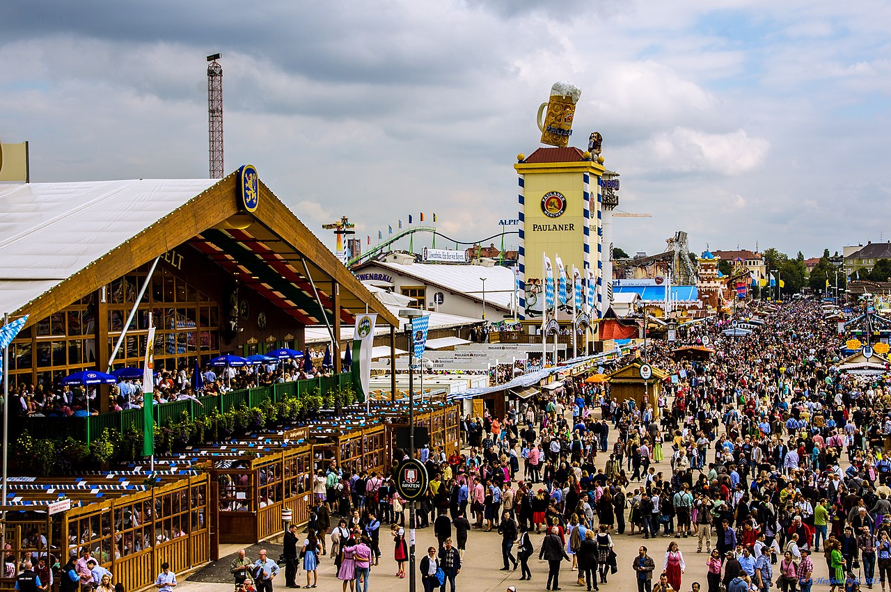 Oktoberfest çekişmesi AfD'li siyasetçiye yakalama kararı çıkardı