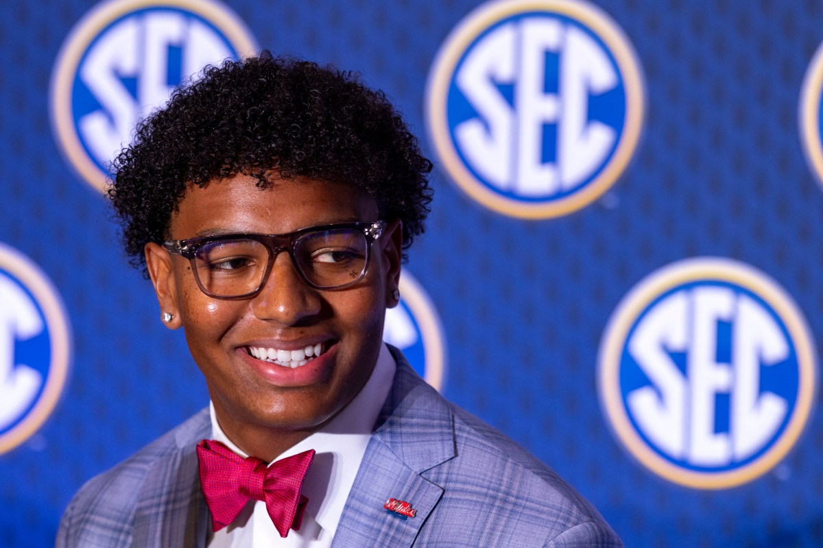 Ole Miss Koçu, Yıldız Oyuncuları Takımda Tutmak İçin Eski Başantrenörün Ayrılışını Kullandı