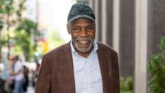 Ölen Silah Oyuncusu Danny Glover'dan Alzheimer Açıklaması