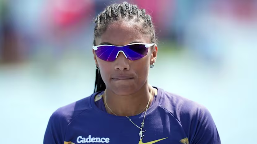 Olimpiyat Şampiyonu Davis-Woodhall Sarsıntı Nedeniyle Sezonu Kapattı