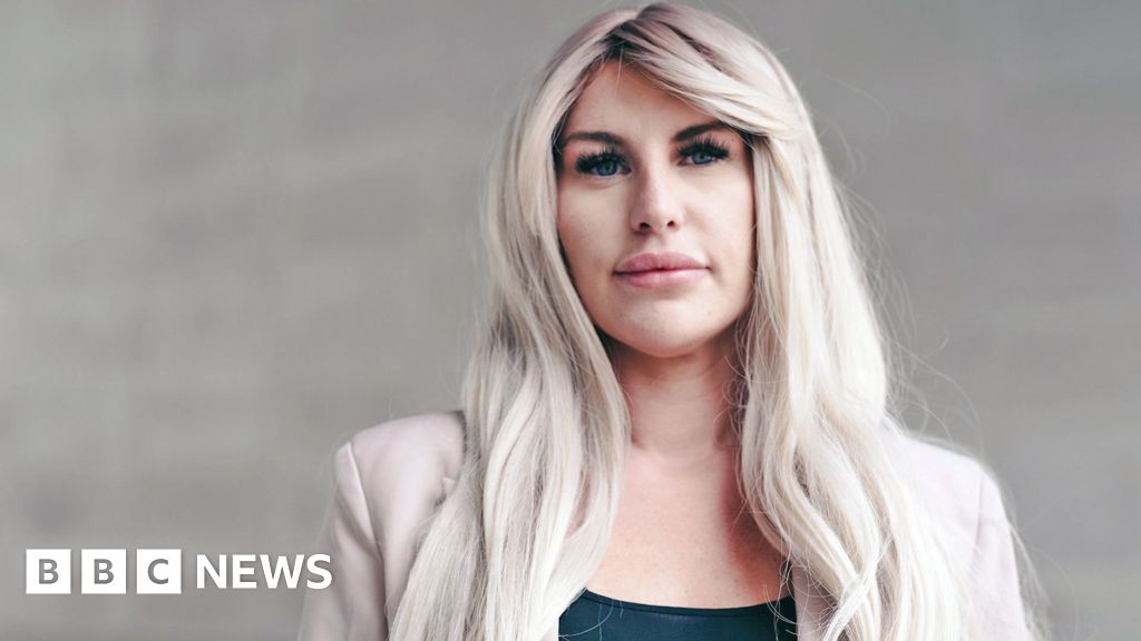 OnlyFans'taki 'ajanlar' içerik üreticileri sömürüyor: BBC araştırması