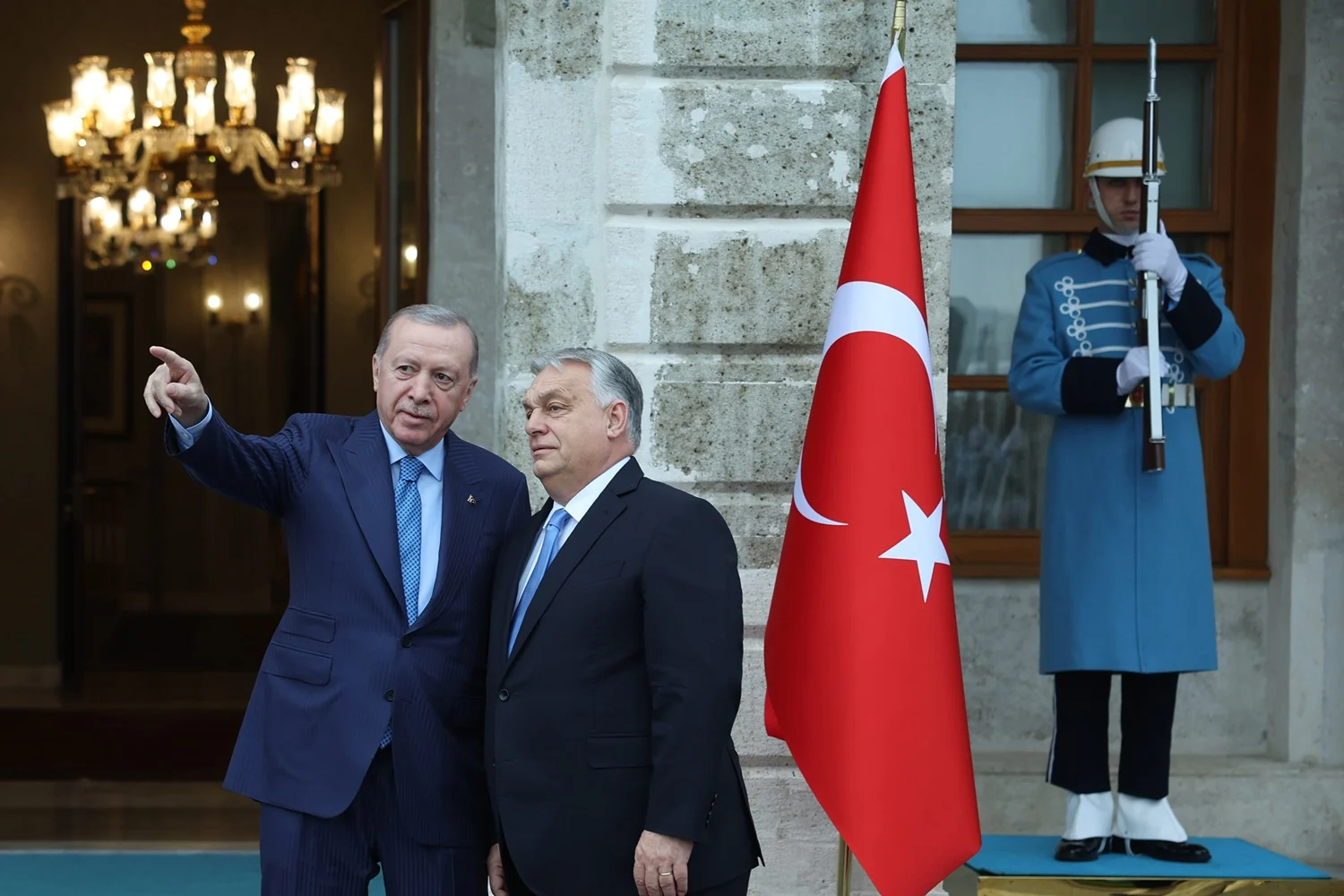 Orban'ın Yenilgisi Yanlış Yorumlanıyor: Panik Otoriterler Daha Sert Önlemlere Yönelecek