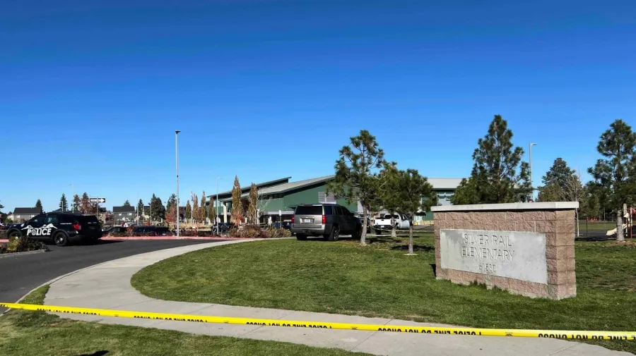 Oregon'da İlkokula Silahlı Saldırı: Saldırgan Öldü