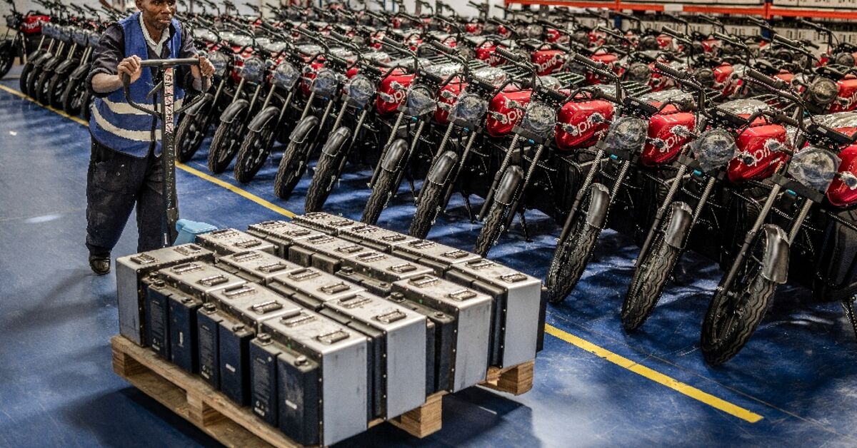 Ortadoğu Savaşı Afrika'da Elektrikli Motosiklet Patlamasını Tetikledi