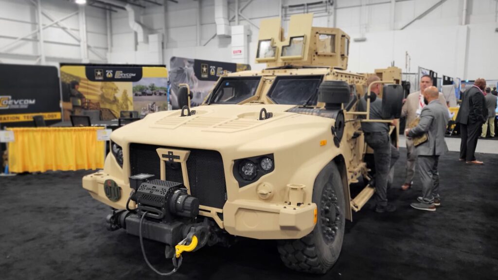 OshKosh ABD Deniz Piyadeleri'ne yeni JLTV teklif ediyor