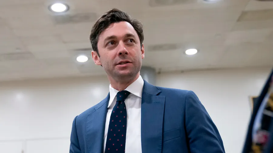 Ossoff'tan çeyrekte 20 milyon dolar bağış: Seçim kasası 42 milyon