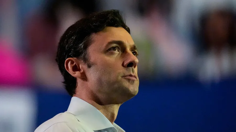 Ossoff'tan Hegseth'e sert suçlama: 'Derin şekilde rahatsız
