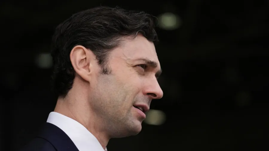 Ossoff: Trump dünyanın en meşhur kötü kaybedeni