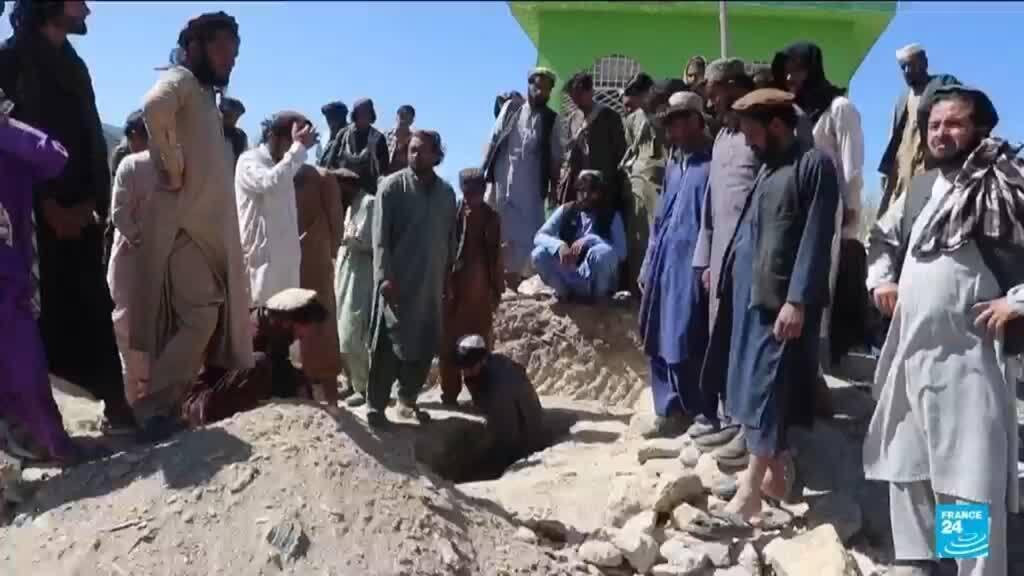 Pakistan'ın Afganistan'a yönelik hava saldırılarında onlarca sivil öldü