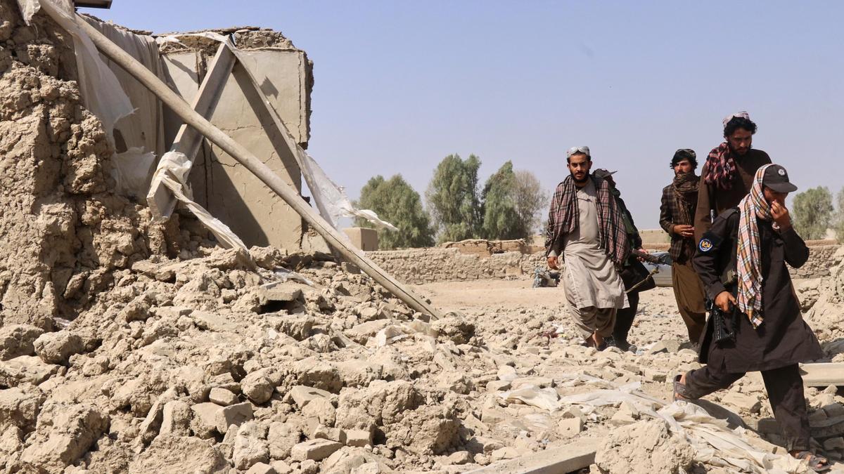 Pakistan: Afganistan'da 22 Terörist Öldürüldü