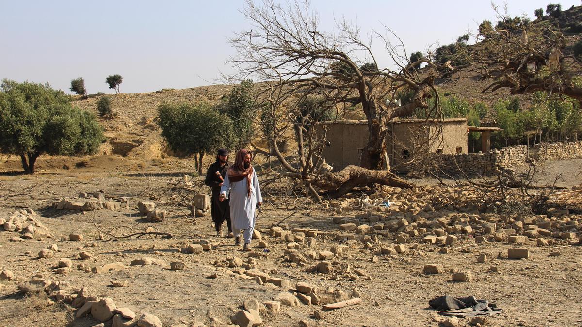 Pakistan-Afganistan Sınırında Çatışma: Taliban Savaşçıları Öldürüldü
